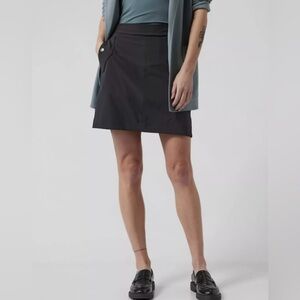 Athleta Vienna Cargo Skort Black
